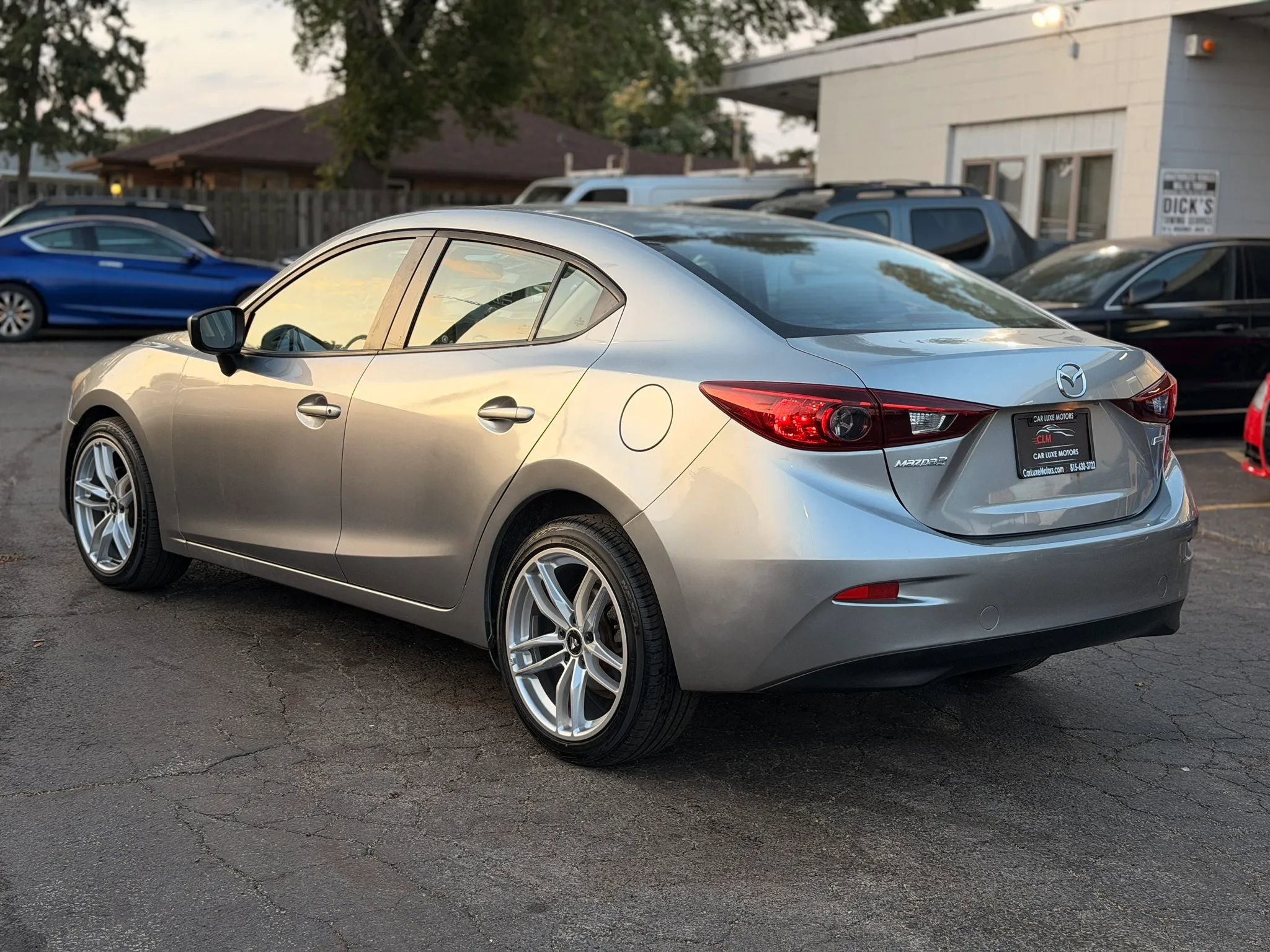 Used 2015 MAZDA MAZDA3 i Sport FWD image 6
