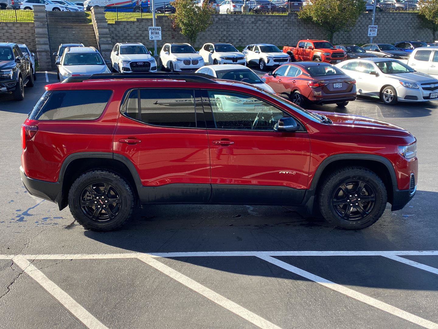 Used 2023 GMC Acadia AT4 w/ Technology Package AWD/4WD image 2