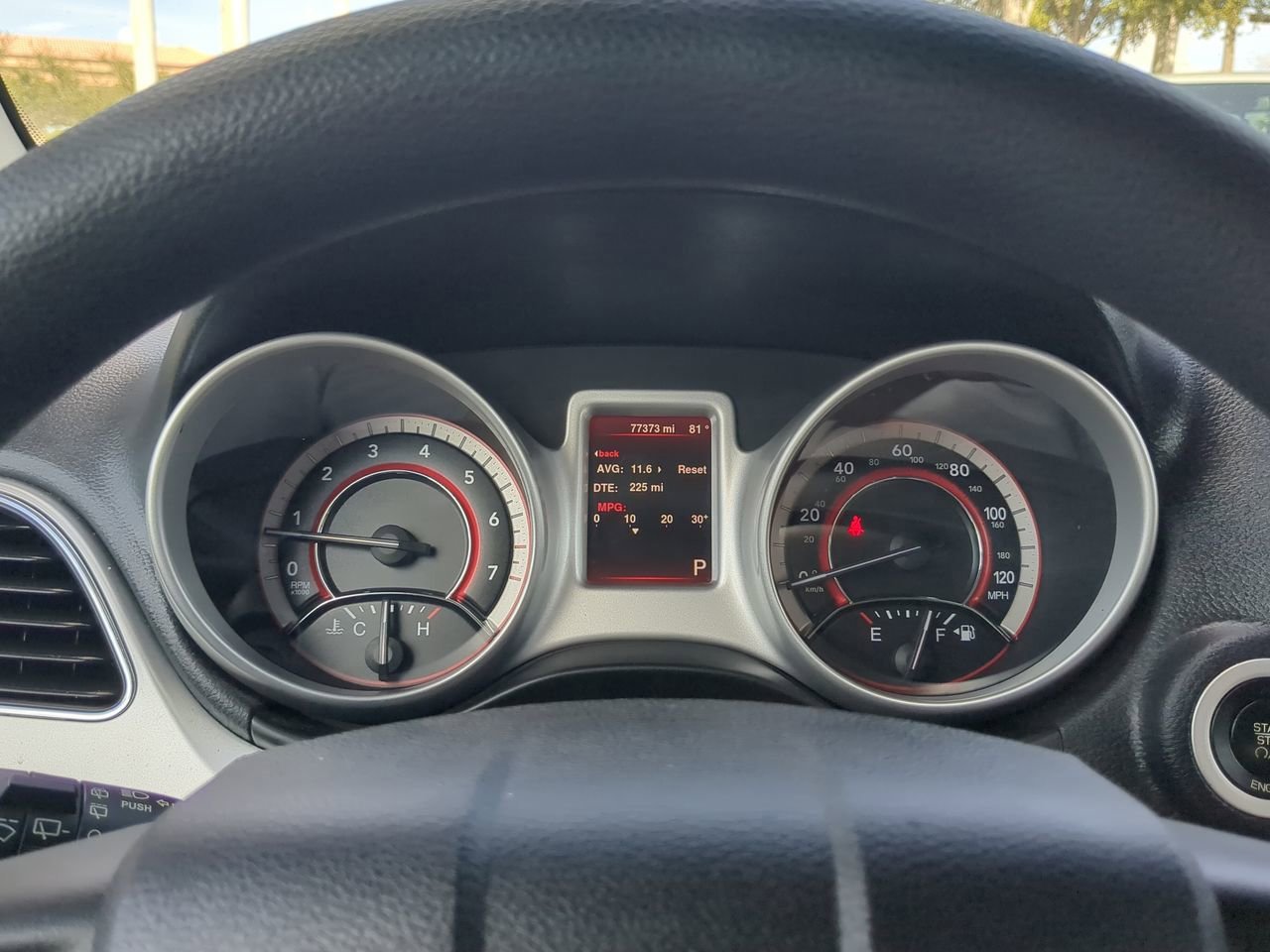 Used 2015 Dodge Journey SXT w/ Flexible Seating Group image 24