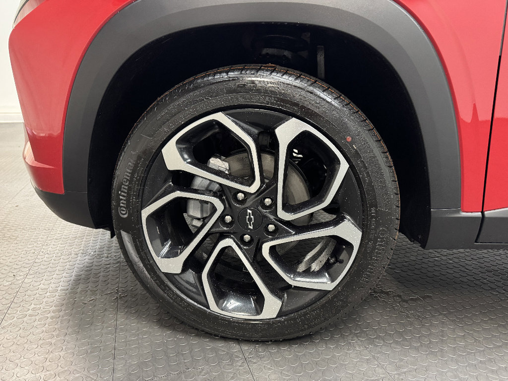 New 2026 Chevrolet Trax RS w/ Sunroof Package FWD image 11
