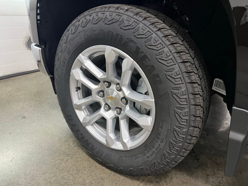 New 2025 Chevrolet Silverado 1500 LT w/ Z71 Off-Road Package image 15