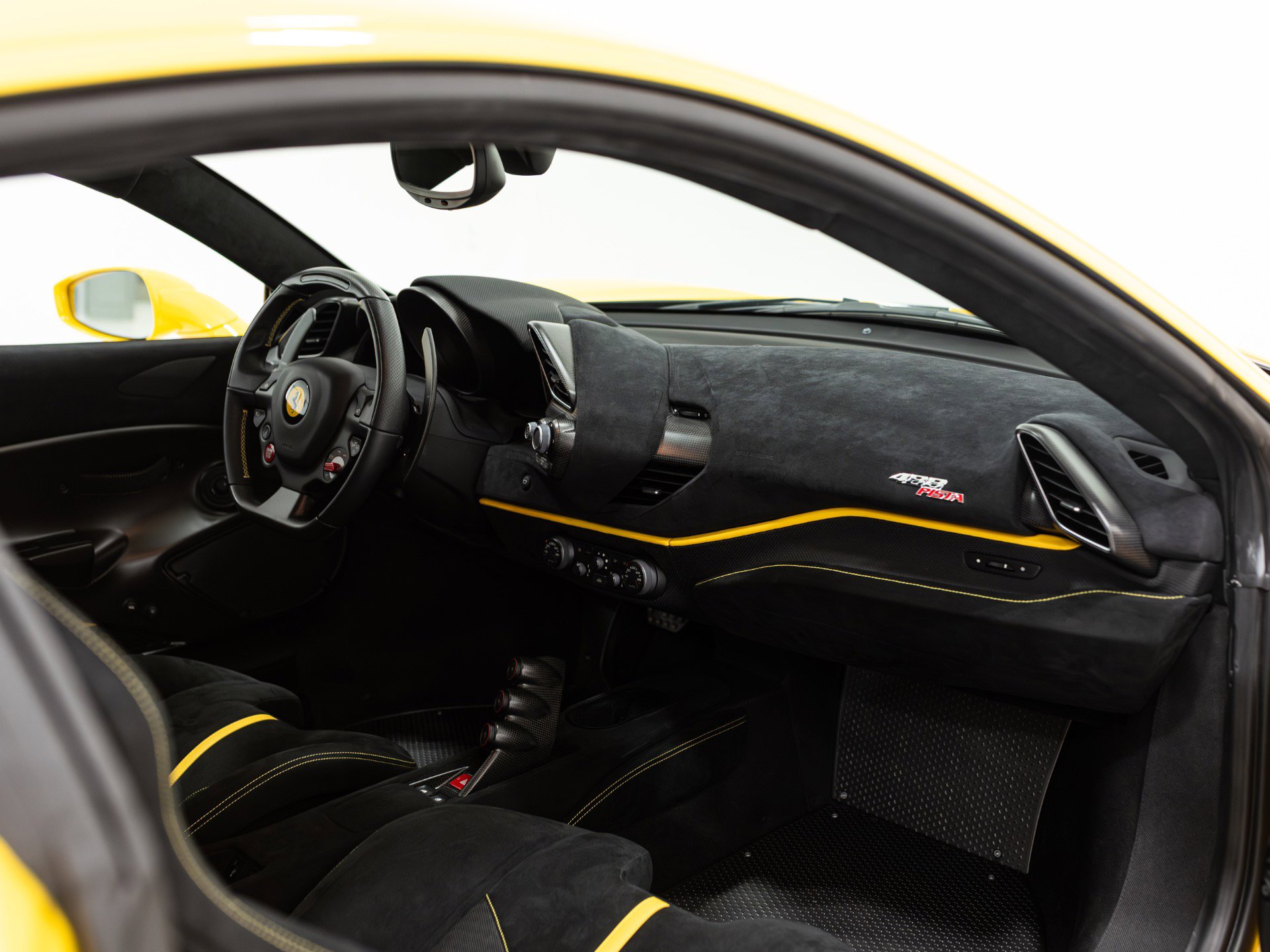 Used 2019 Ferrari 488 Pista Coupe image 42