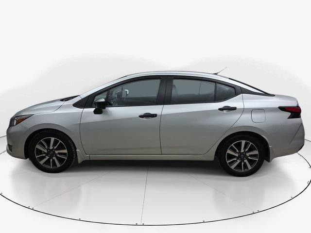 Used 2023 Nissan Versa S w/ S Plus Package FWD image 9