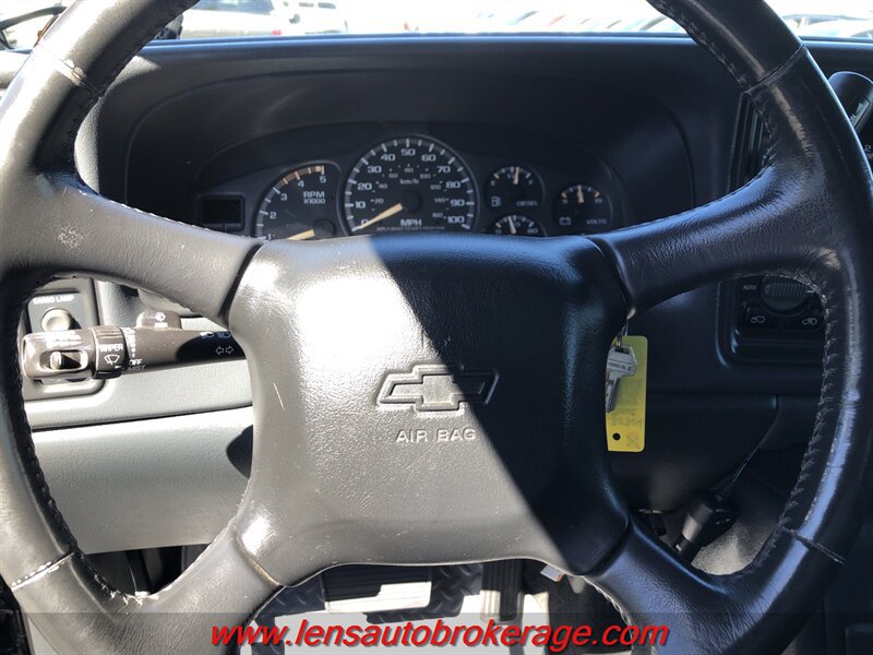 Used 2002 Chevrolet Silverado 3500 LT AWD/4WD image 13