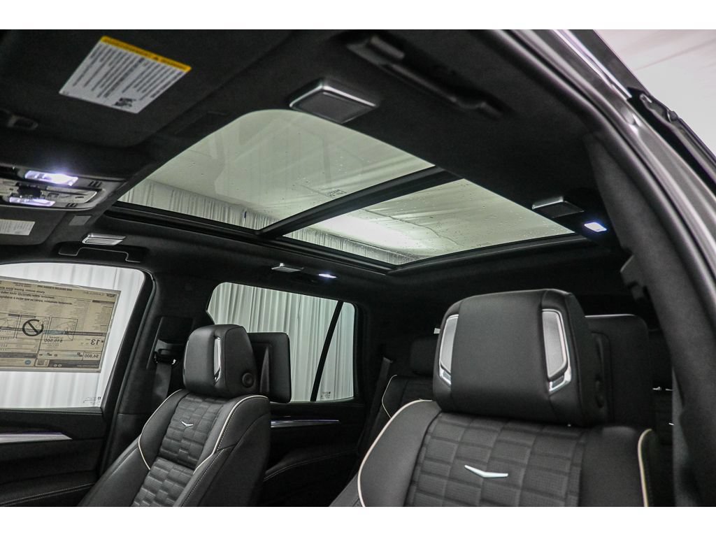 New 2026 Cadillac Escalade V w/ LPO, ONYX Package AWD/4WD image 28
