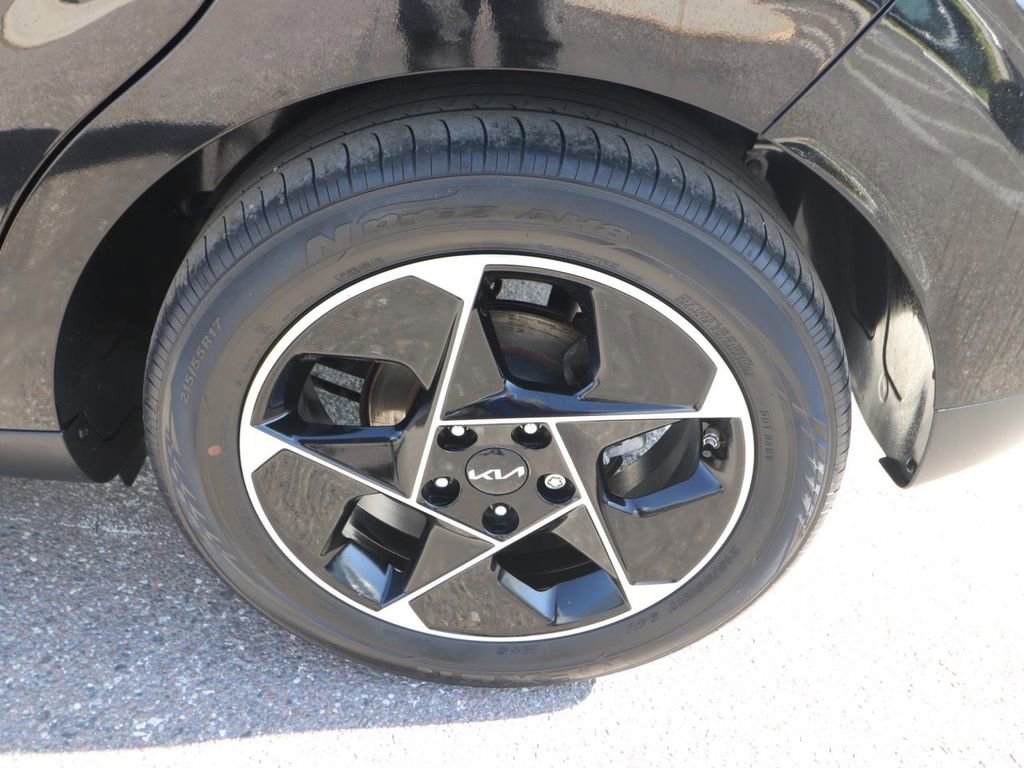 Used 2023 Kia Soul EX FWD image 14