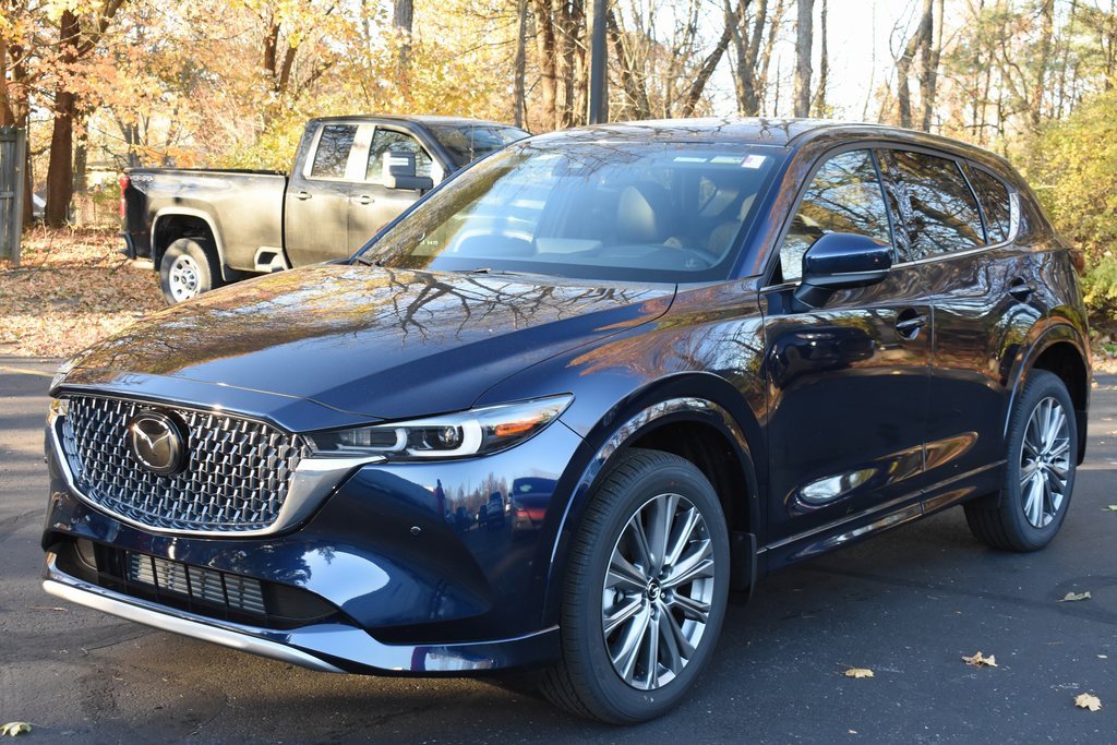 New 2025 MAZDA CX-5 Signature image 1