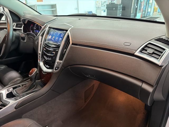 Used 2016 Cadillac SRX Luxury w/ Driver Awareness Package image 30