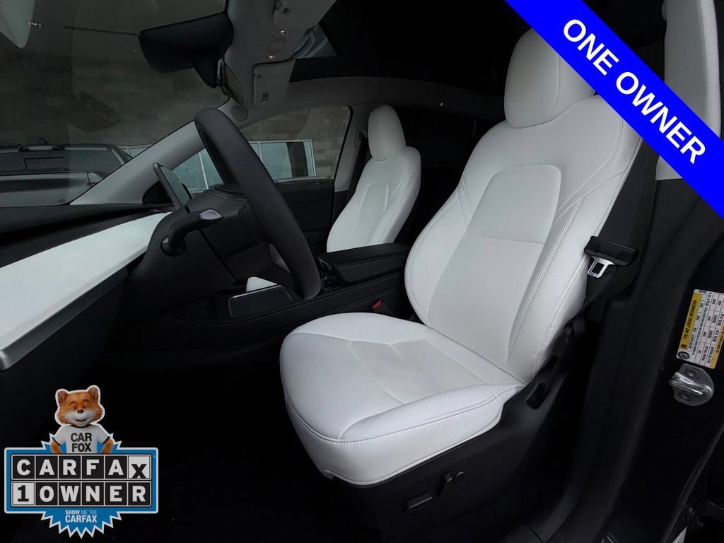 Used 2024 Tesla Model Y Long Range AWD/4WD image 5