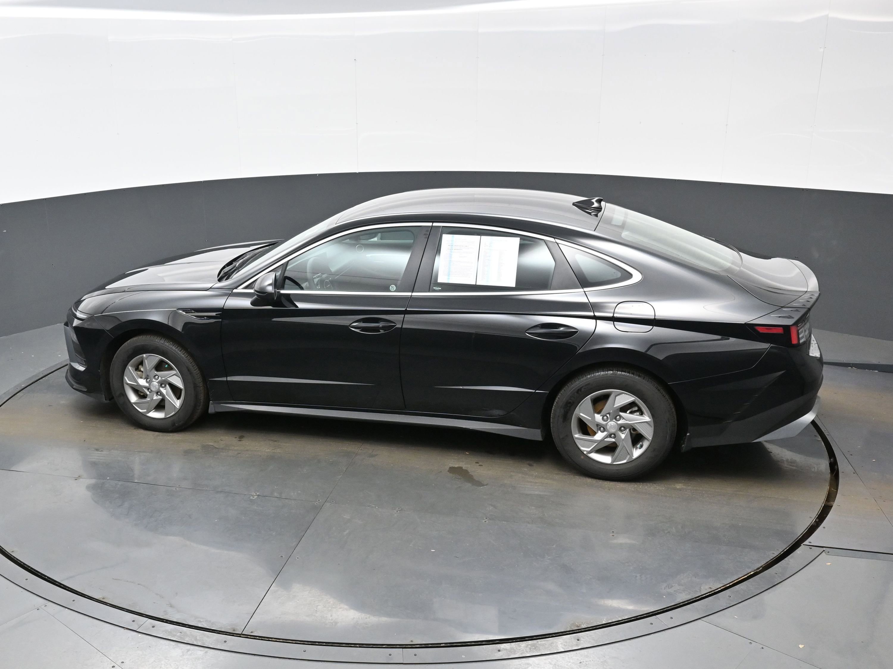 Certified 2025 Hyundai Sonata SE image 33