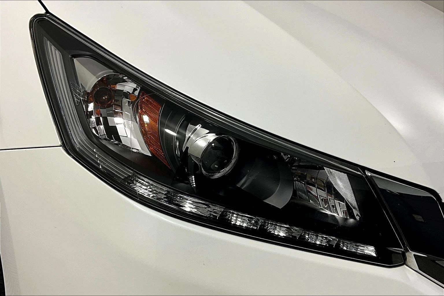Used 2014 Honda Accord EX-L image 33