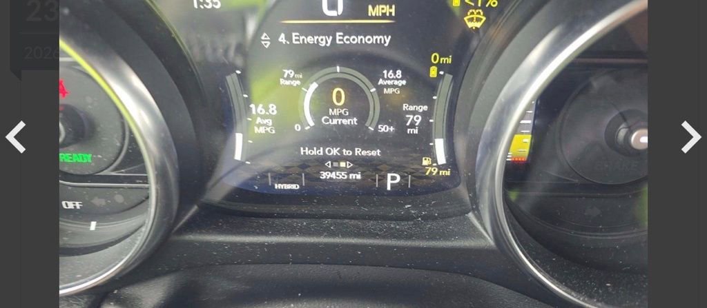 Used 2023 Jeep Wrangler Unlimited Sahara w/ Cold Weather Group AWD/4WD image 17