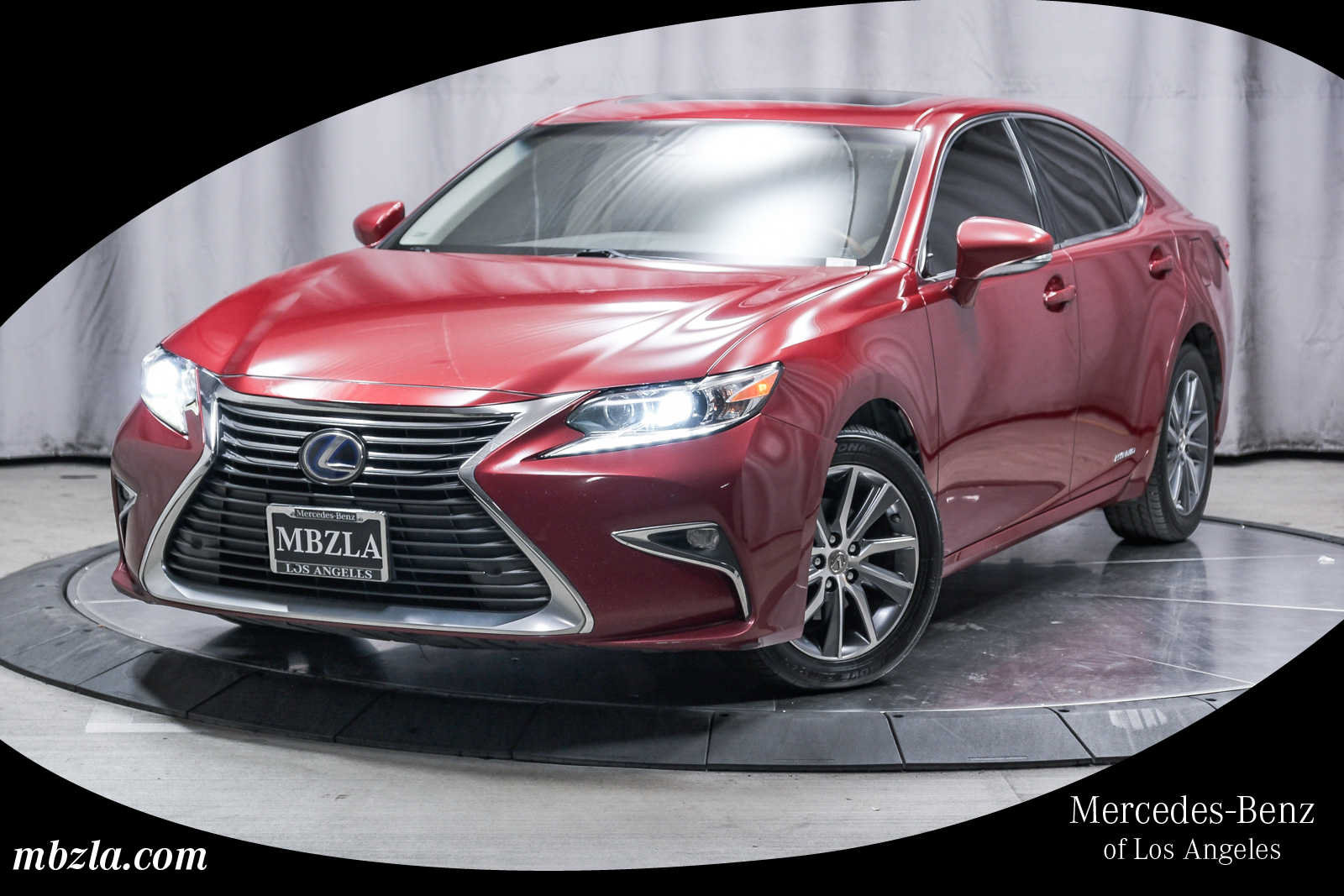 Used 2018 Lexus ES 300h w/ Navigation Package