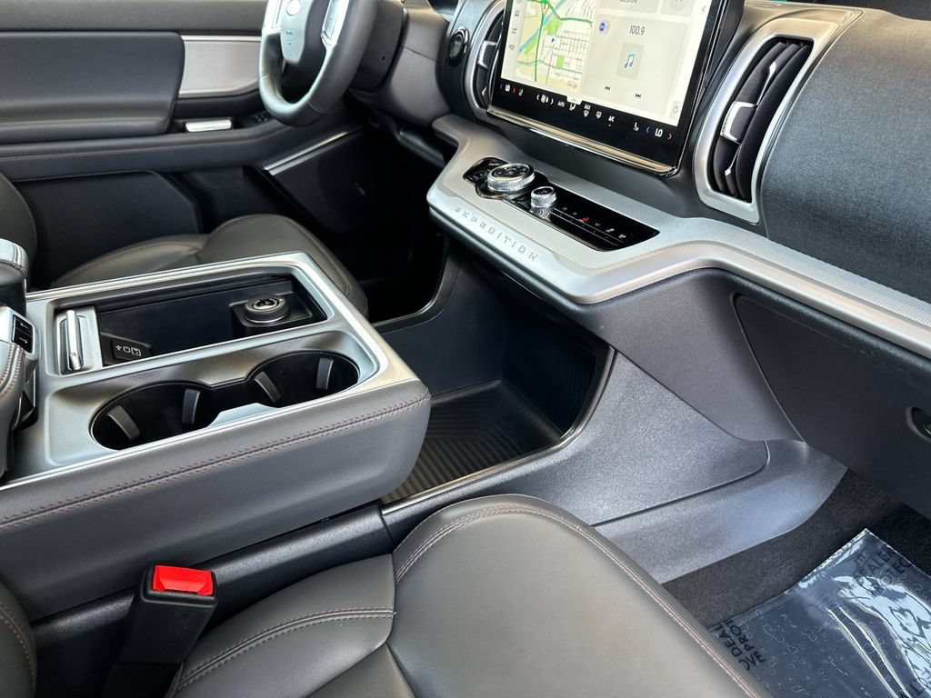 Certified 2025 Ford Expedition Active RWD image 16
