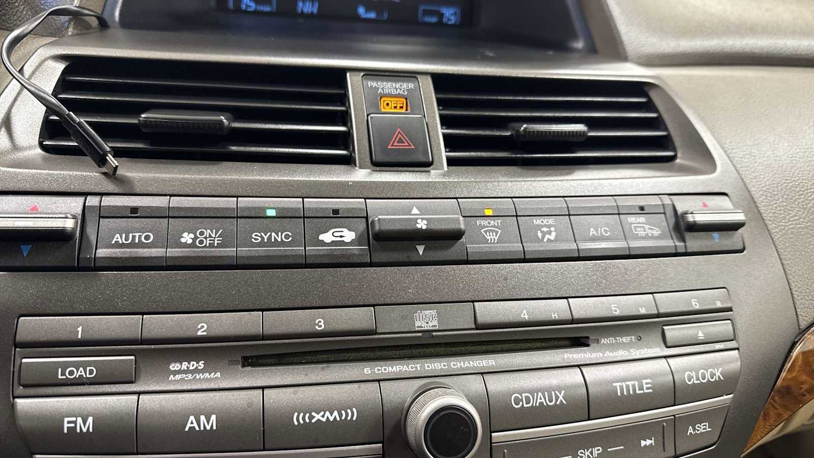 Used 2010 Honda Accord EX-L image 19