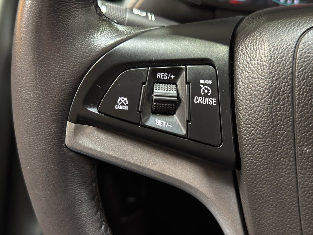 Used 2021 Chevrolet Trax LT w/ Driver Confidence Package image 23