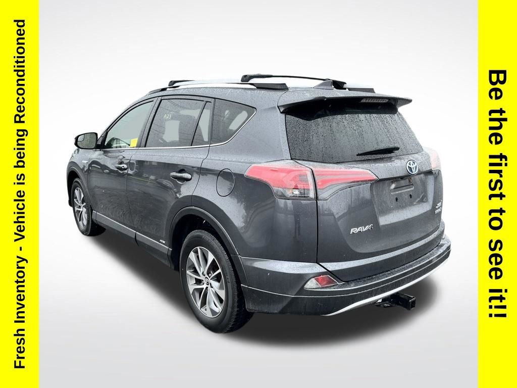 Used 2016 Toyota RAV4 XLE AWD/4WD image 3