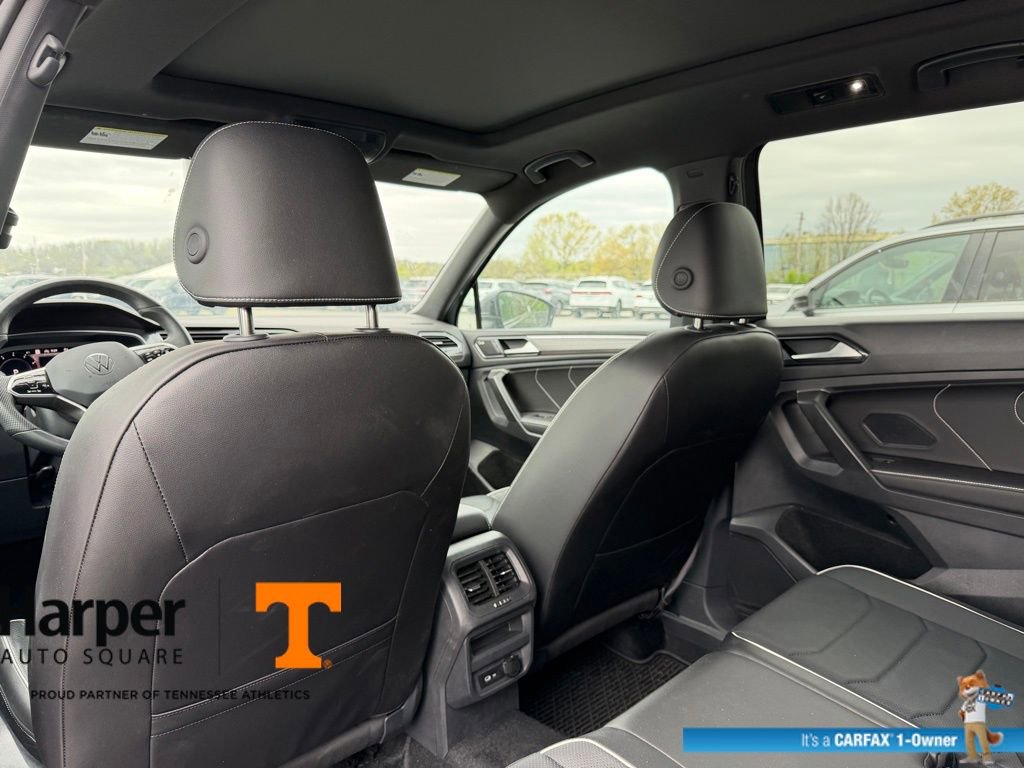 Used 2024 Volkswagen Tiguan SEL R-Line image 11
