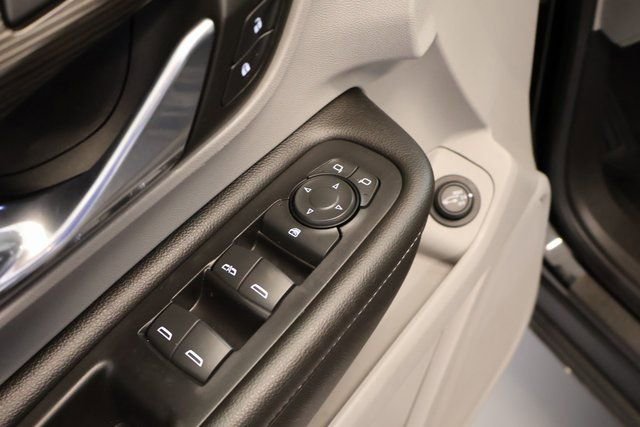 Used 2023 GMC Terrain SLT image 12