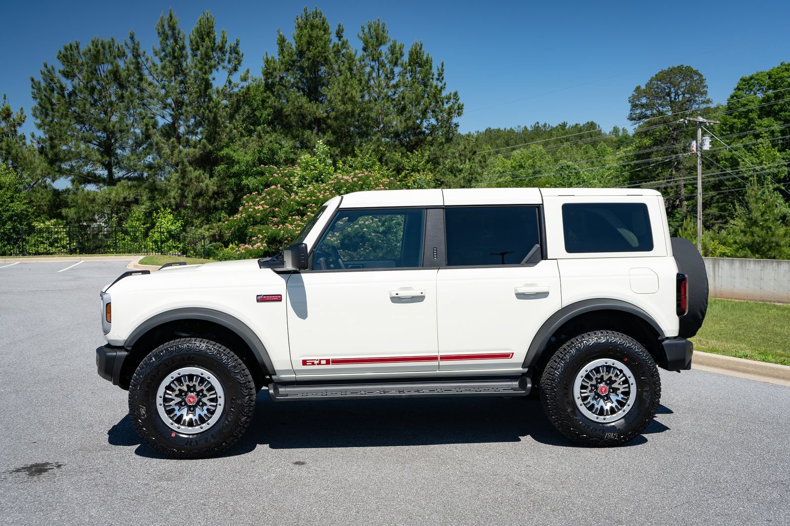 New 2026 Ford Bronco Outer Banks w/ Sasquatch Package AWD/4WD image 14