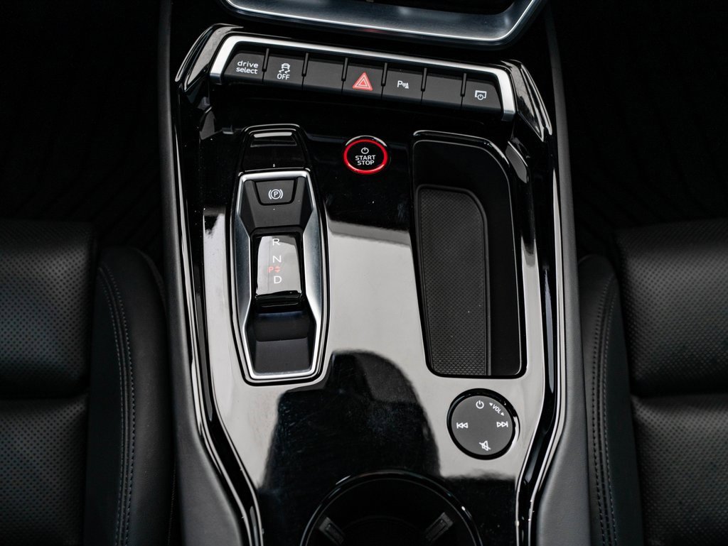 Used 2023 Audi e-tron GT Premium Plus image 37
