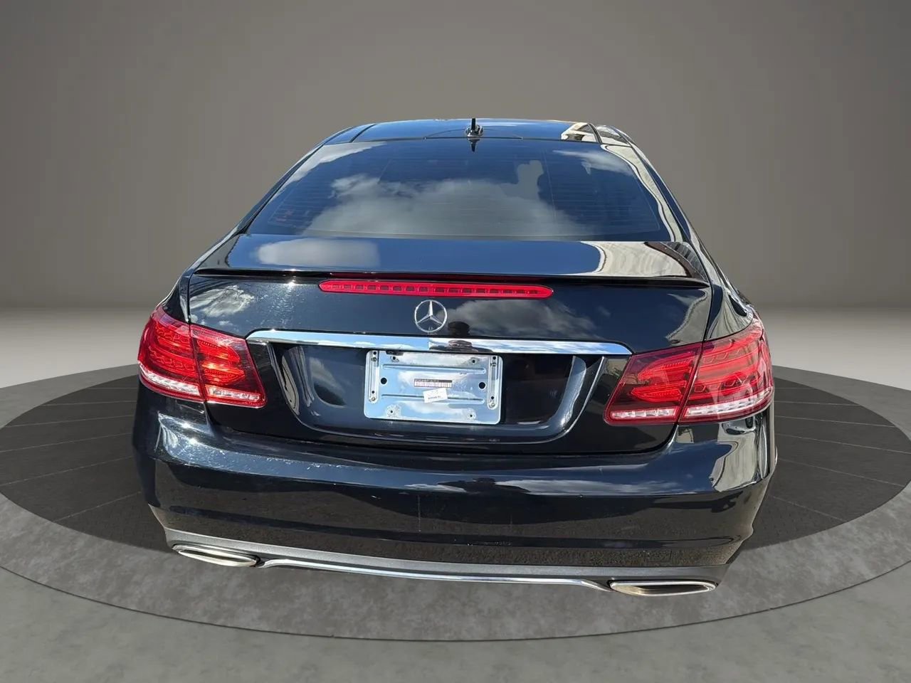 Used 2015 Mercedes-Benz E 400 4MATIC Coupe image 6