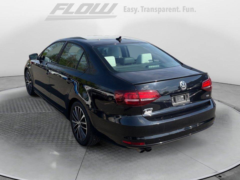 Used 2016 Volkswagen Jetta Sport image 5