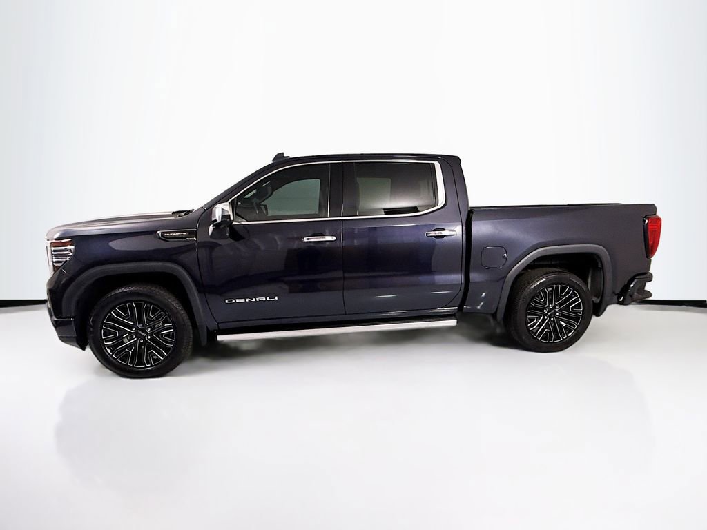 Used 2022 GMC Sierra 1500 Denali Ultimate AWD/4WD image 8