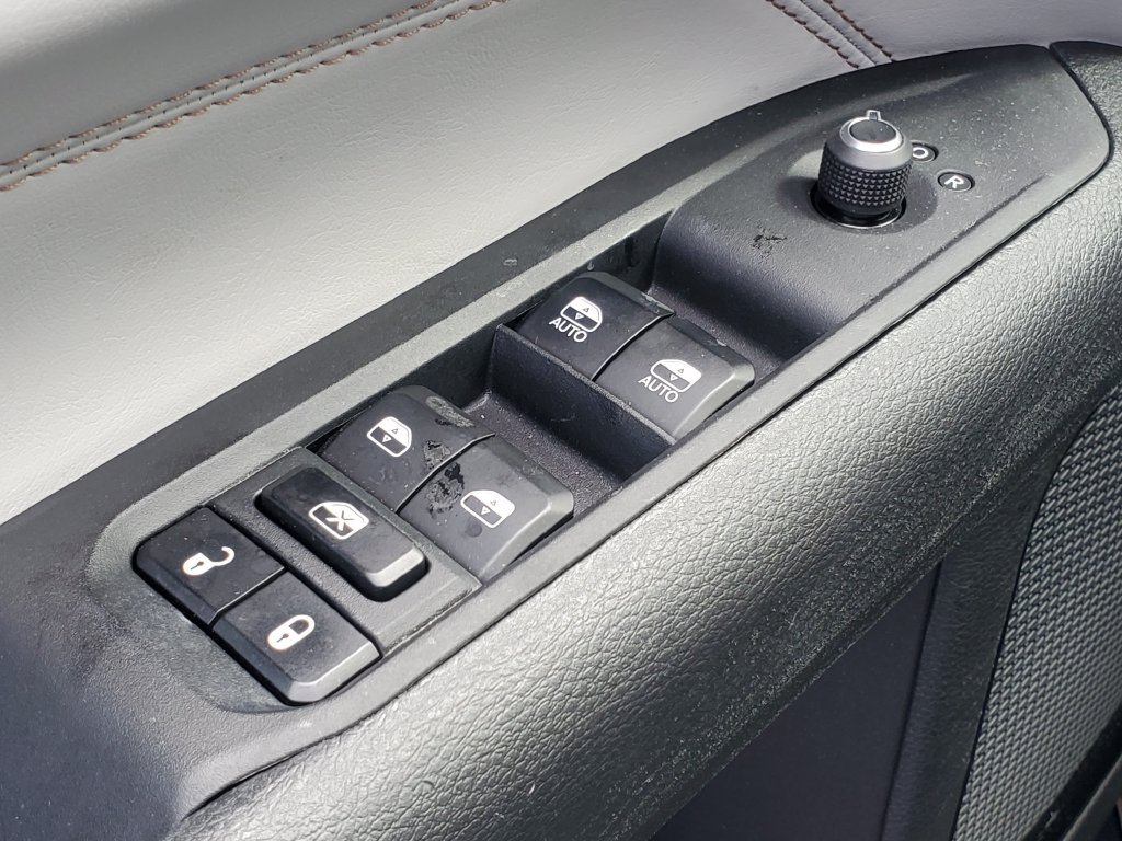Used 2023 Jeep Compass Limited AWD/4WD image 22