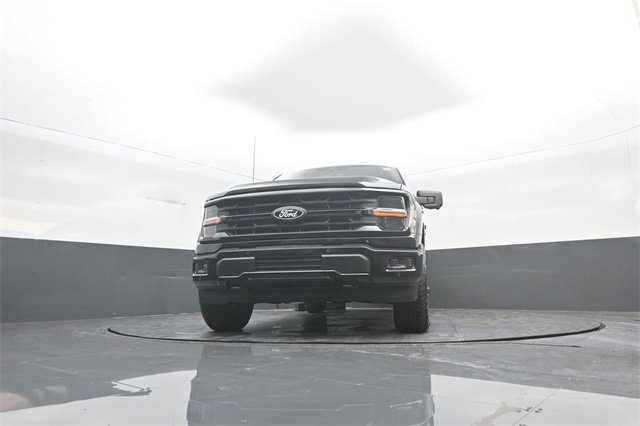 New 2026 Ford F150 XLT w/ Equipment Group 302A MID image 32