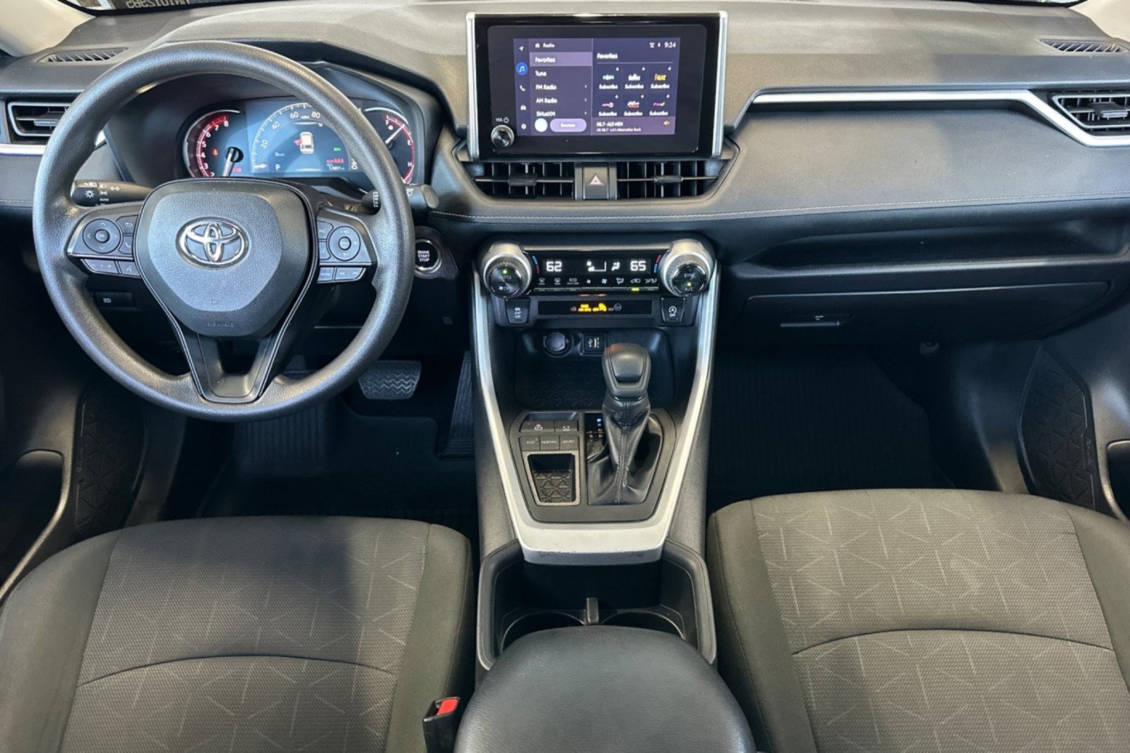 Certified 2025 Toyota RAV4 XLE FWD image 12