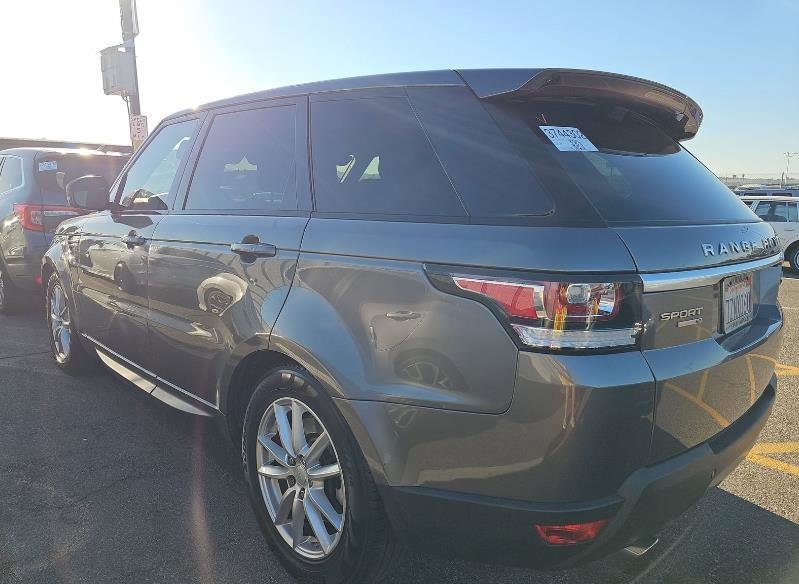 Used 2017 Land Rover Range Rover Sport SE image 4