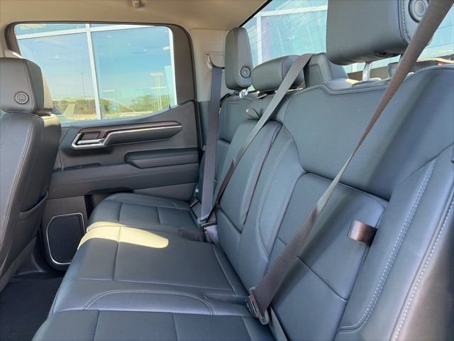 Used 2024 GMC Sierra 1500 SLT image 18