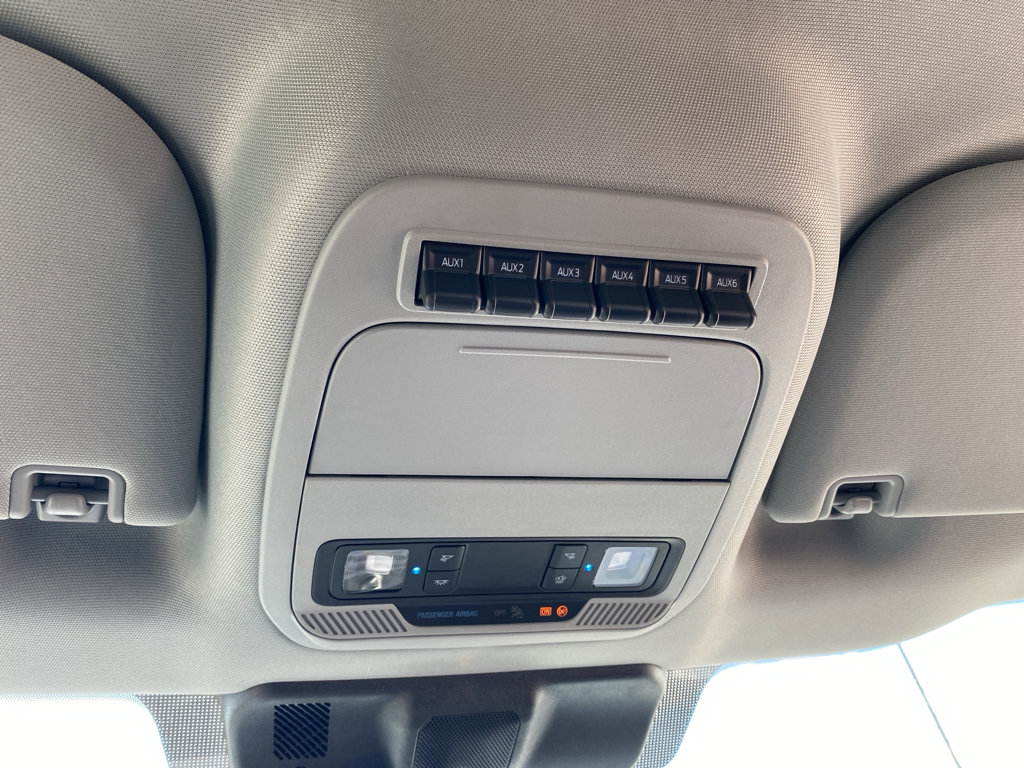 New 2026 Ford F350 4x4 Crew Cab Super Duty image 11