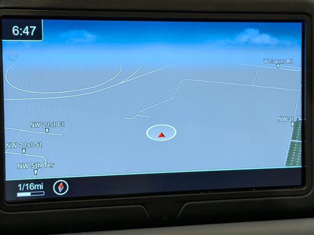 Used 2023 Aston Martin DB11 Coupe image 12