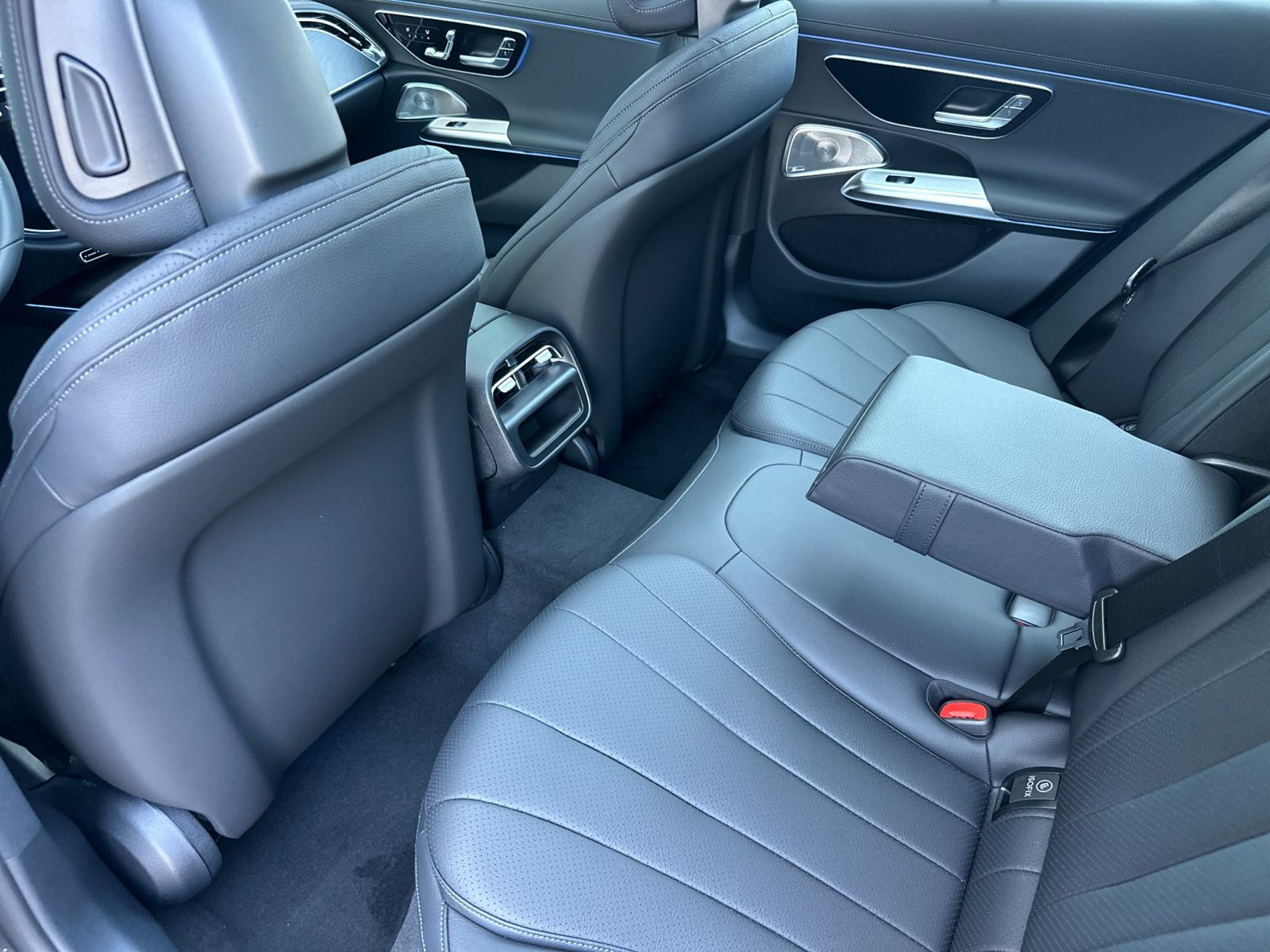 New 2027 Mercedes-Benz E 450 4MATIC Sedan image 12