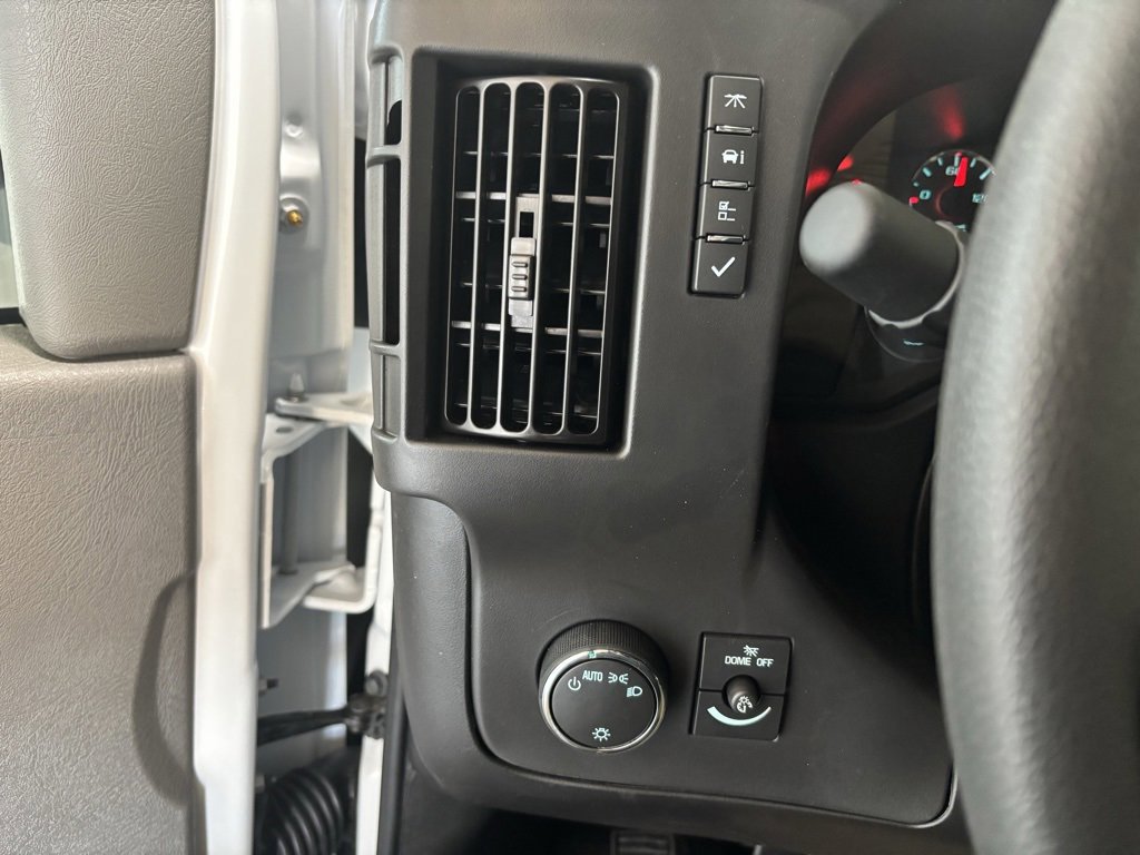 New 2025 Chevrolet Express 2500 w/ Driver Convenience Package image 25