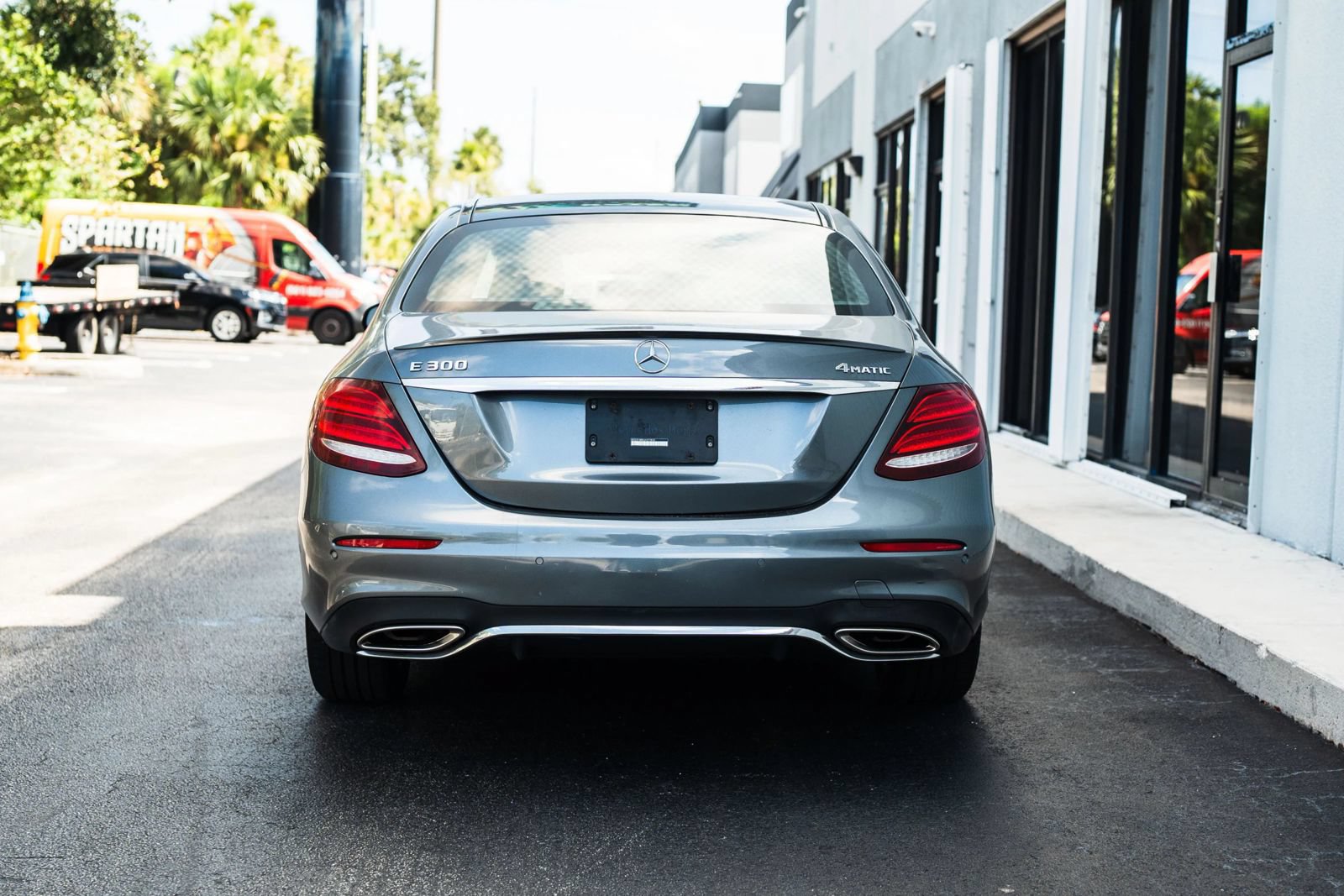 Used 2018 Mercedes-Benz E 300 4MATIC image 8