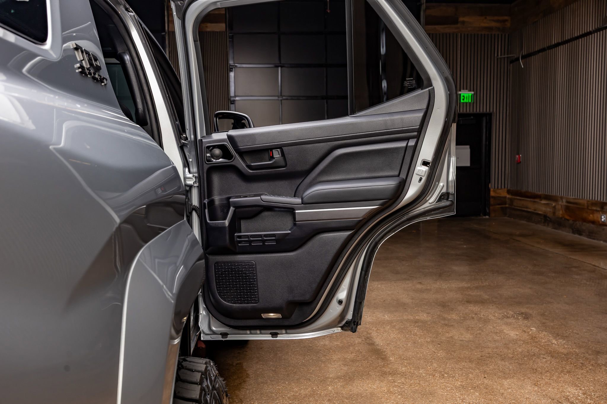 Used 2025 Toyota 4Runner TRD Off-Road Premium image 38