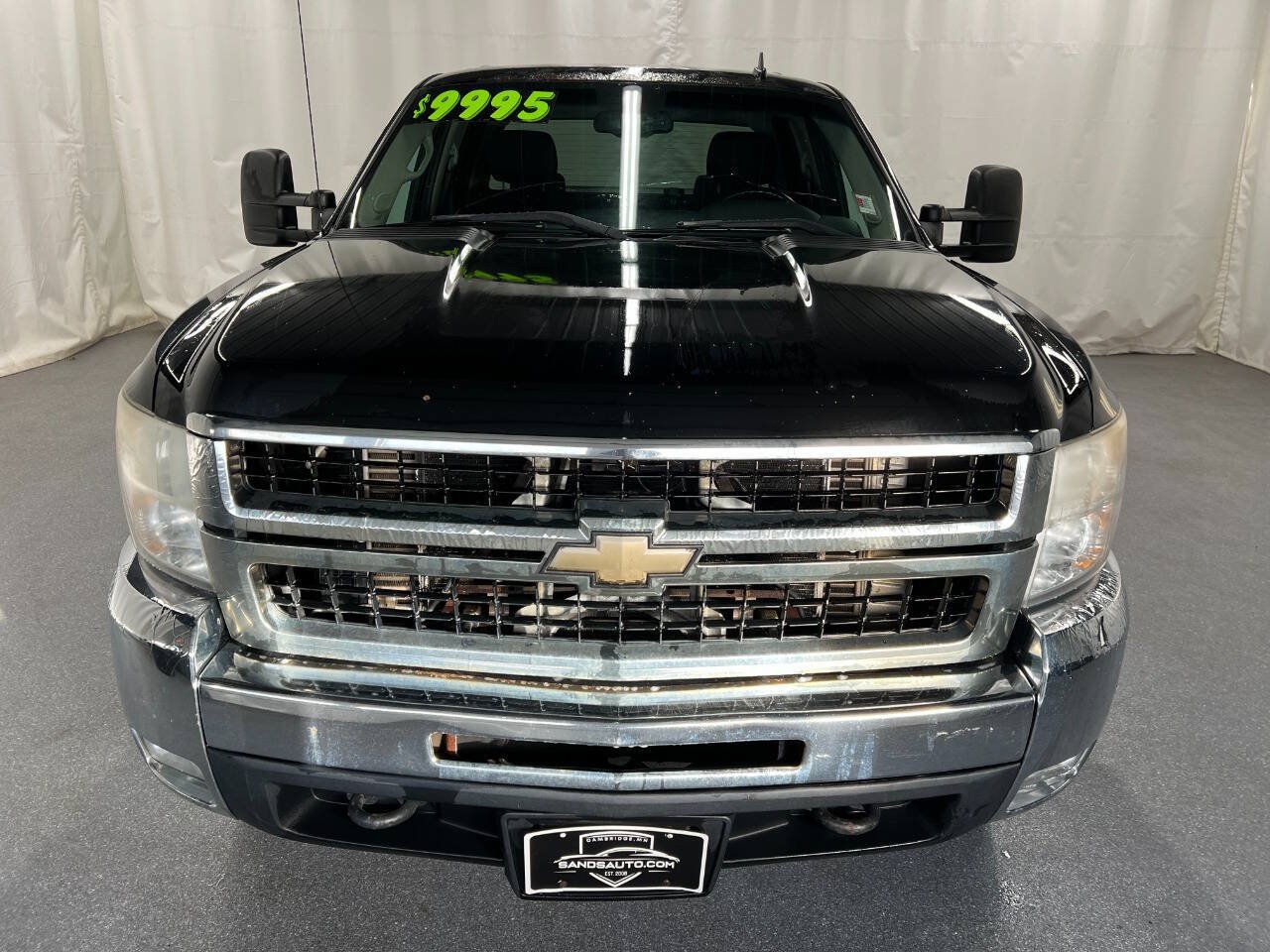 Used 2010 Chevrolet Silverado 2500 LT w/ Interior Plus Package AWD/4WD image 2