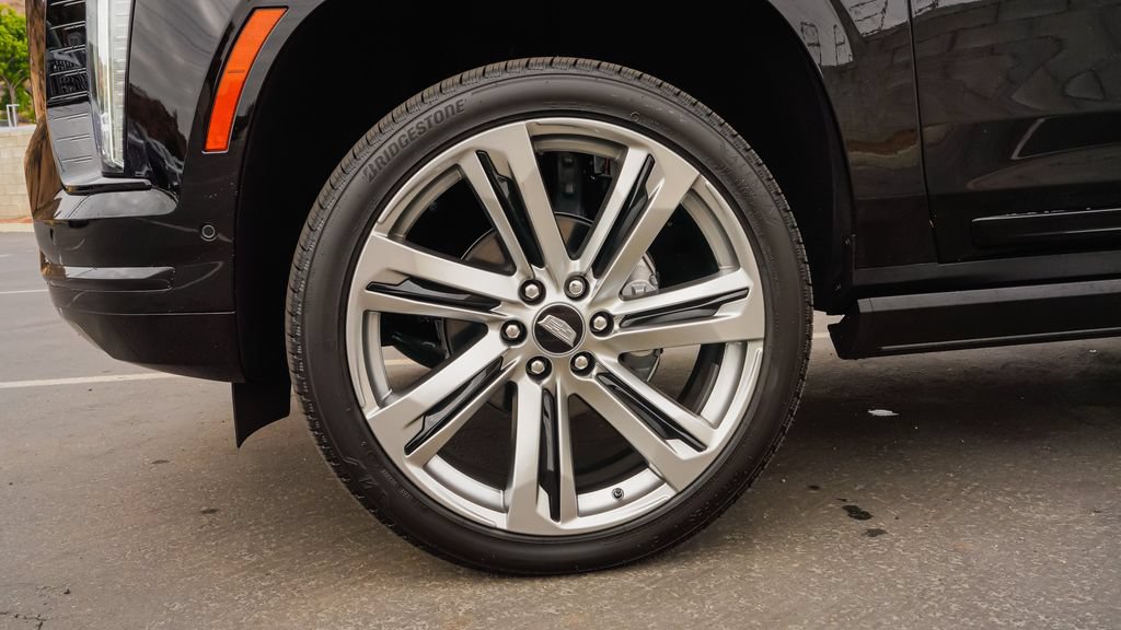 New 2026 Cadillac Escalade ESV Platinum Sport AWD/4WD image 7