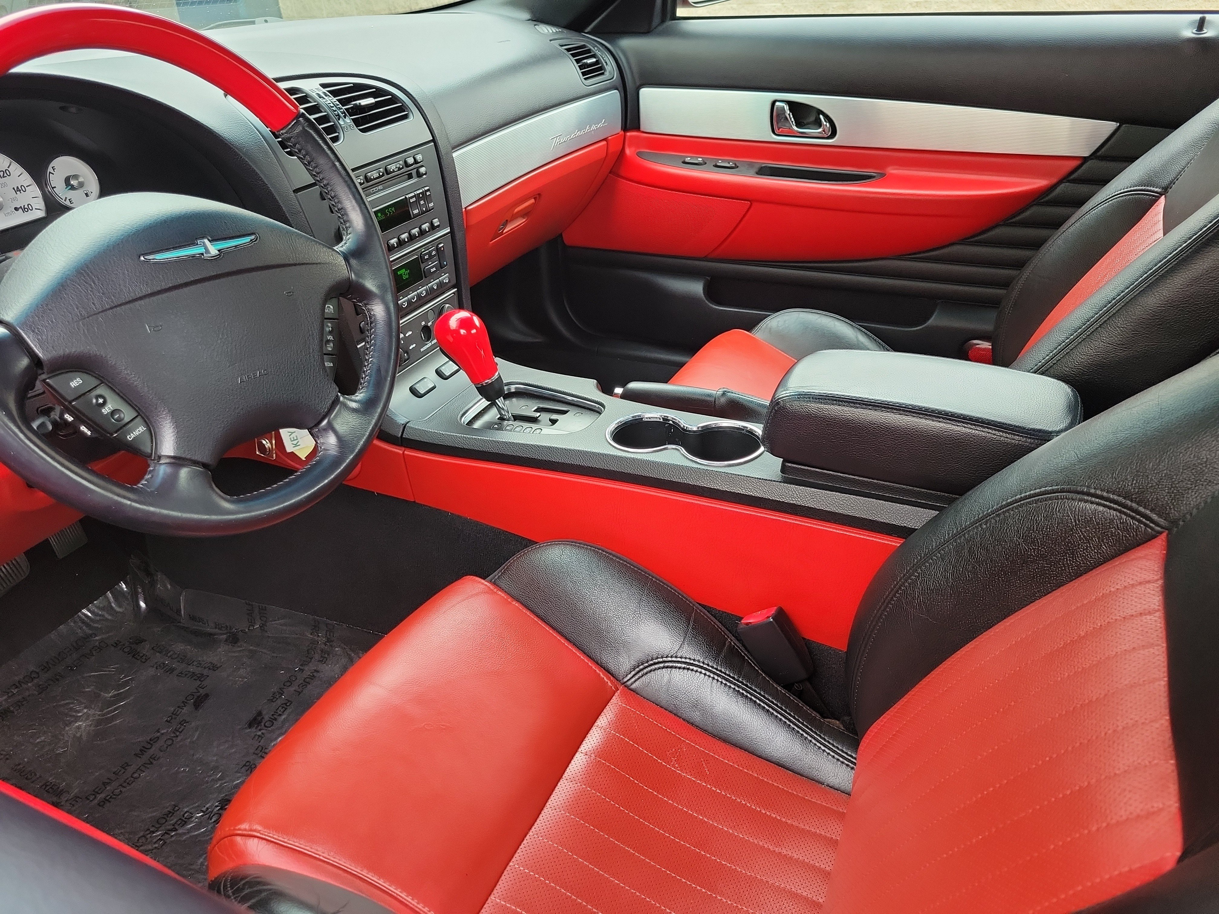 Used 2004 Ford Thunderbird RWD image 3