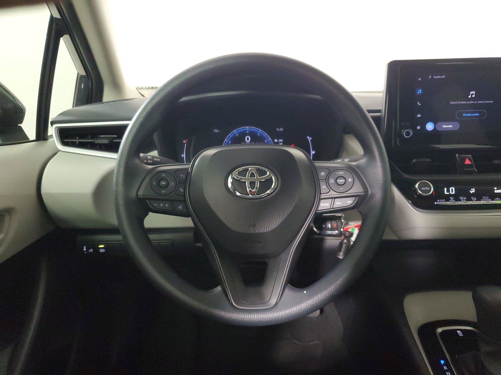 Used 2026 Toyota Corolla LE FWD image 14
