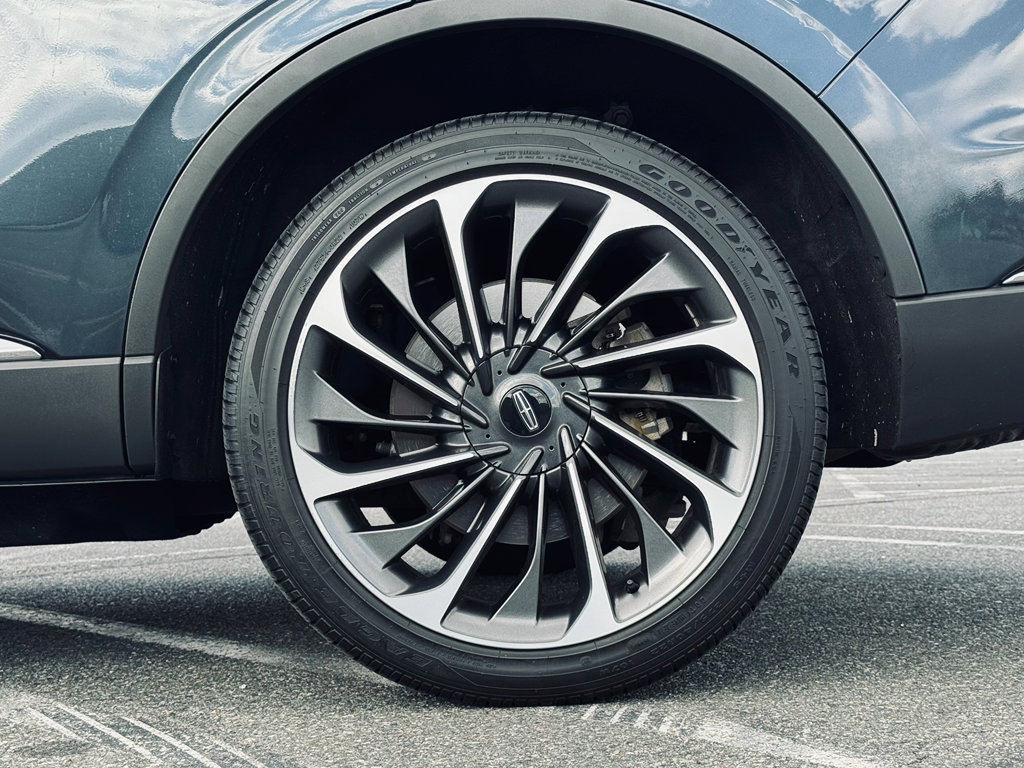 Used 2021 Lincoln Aviator Reserve w/ Equipment Group 202A image 32