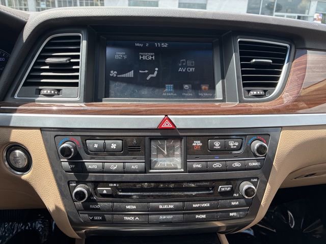 Used 2015 Hyundai Genesis 3.8 RWD image 20
