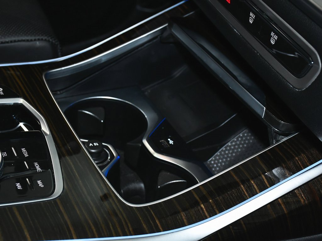 Used 2024 BMW X7 xDrive40i image 84