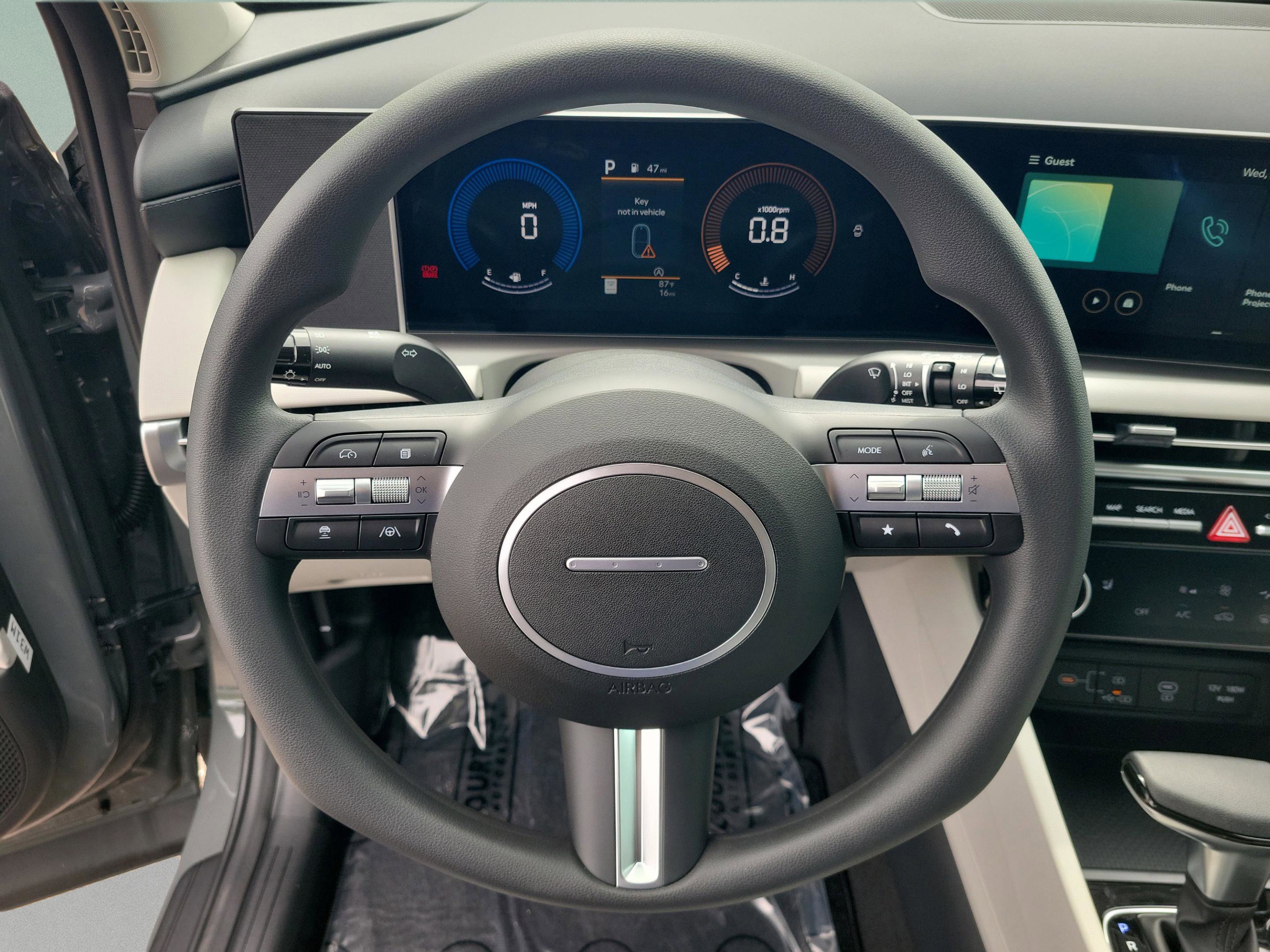 New 2026 Hyundai Tucson SEL image 17