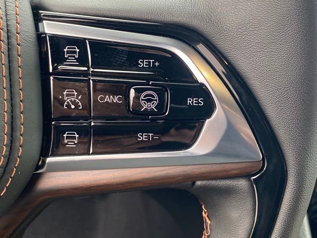 New 2025 Jeep Grand Cherokee Summit w/ Adv Protech Group IV AWD/4WD image 19