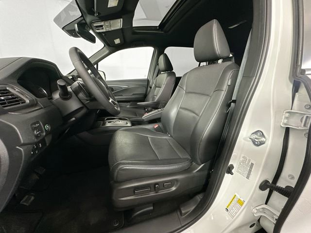 Used 2023 Honda Passport EX-L image 4