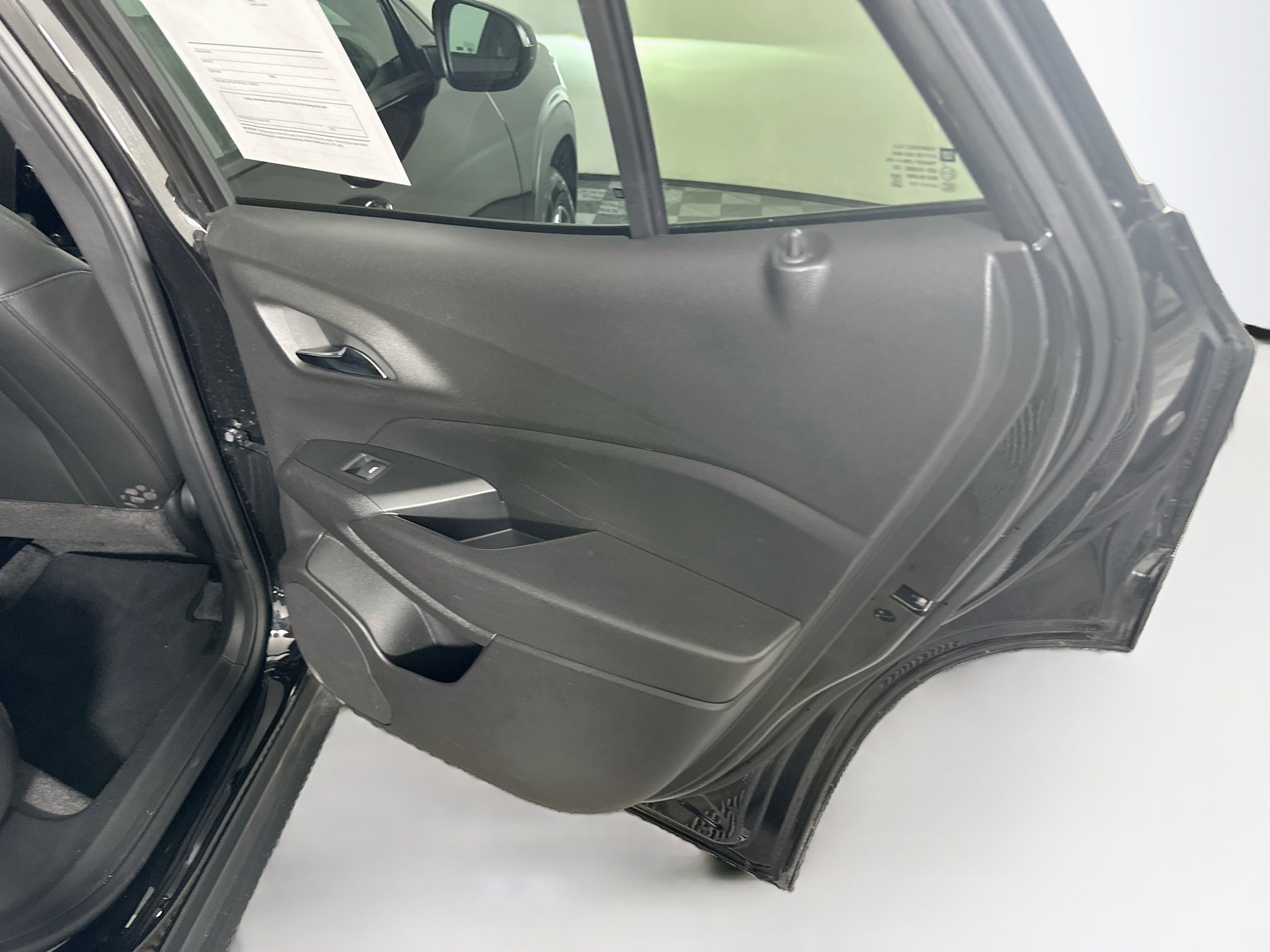 Used 2026 Chevrolet Trax LT FWD image 27